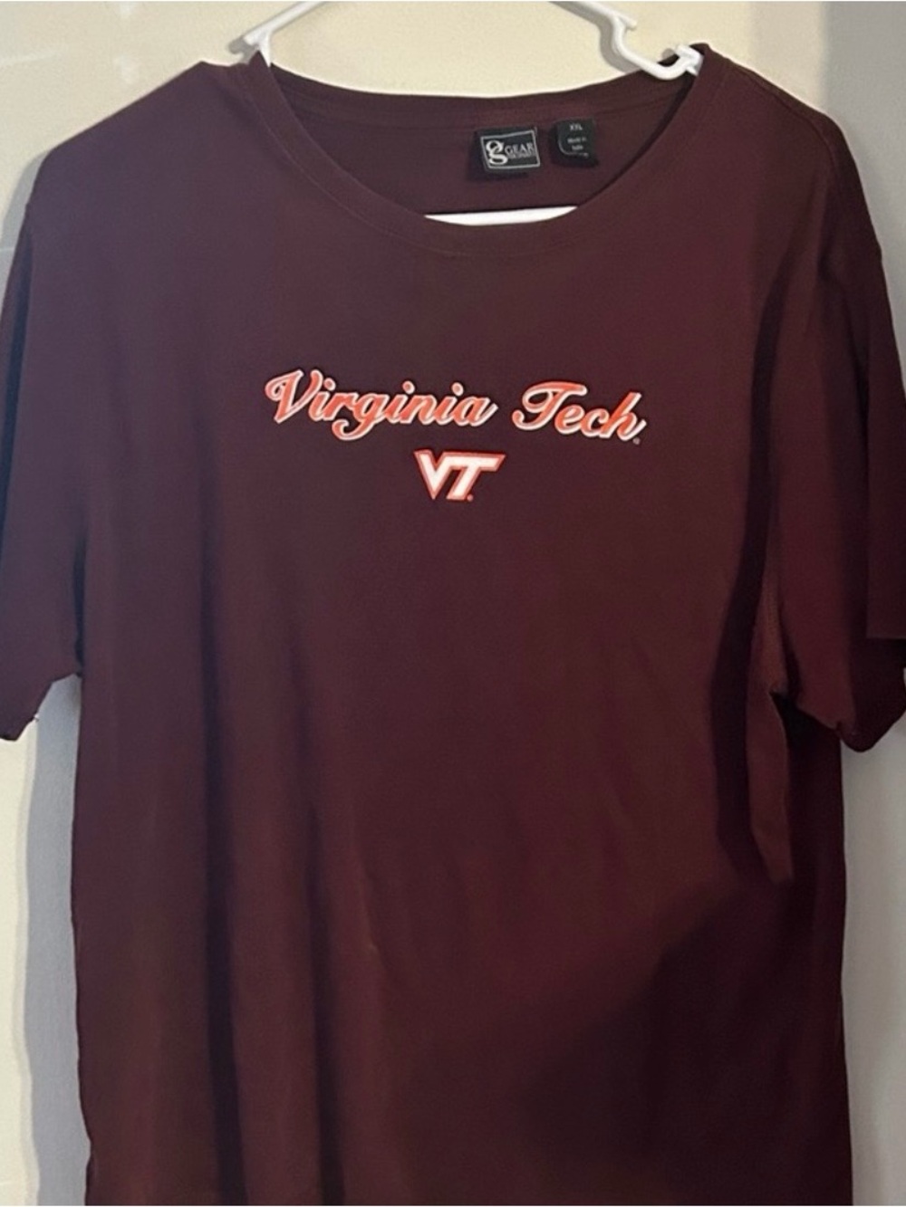 Virginia Tech Women’s Size XXL Maroon Crewneck Tee